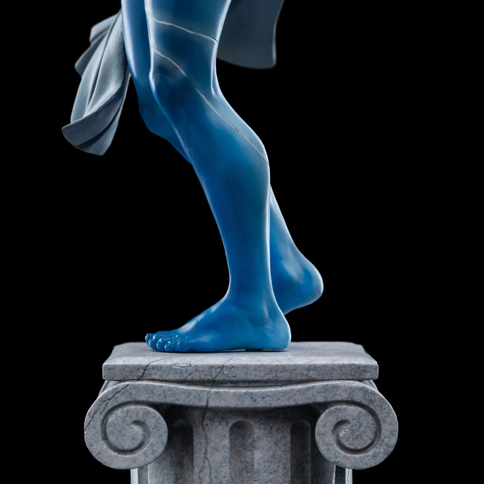 LORE OLYMPUS - HADES + PERSEPHONE'S FIRST KISS MINIATURE STATUE (Pre-order) - Image 10
